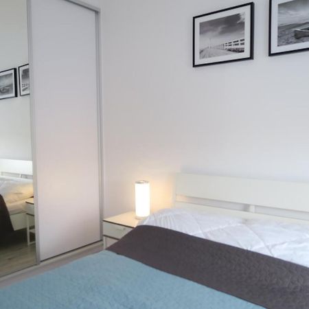 Ferienwohnung Bialy Apartament Centrum Kolberg Exterior foto