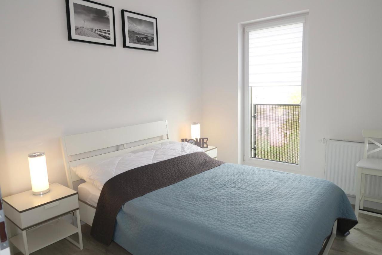 Ferienwohnung Bialy Apartament Centrum Kolberg Exterior foto
